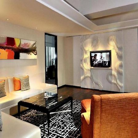 Ts Suites Surabaya Kültér fotó