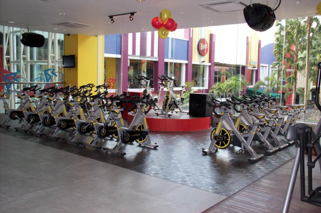 Ts Suites Surabaya Kültér fotó