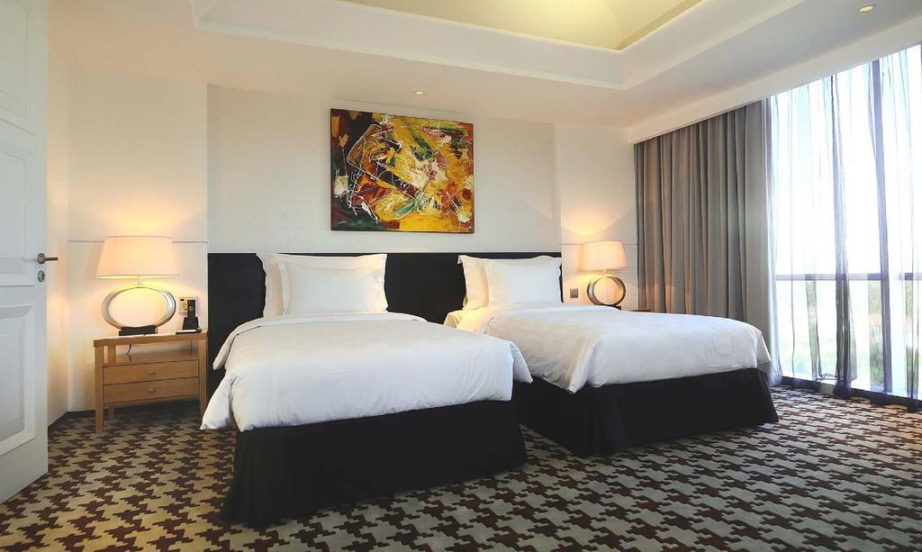 Ts Suites Surabaya Kültér fotó