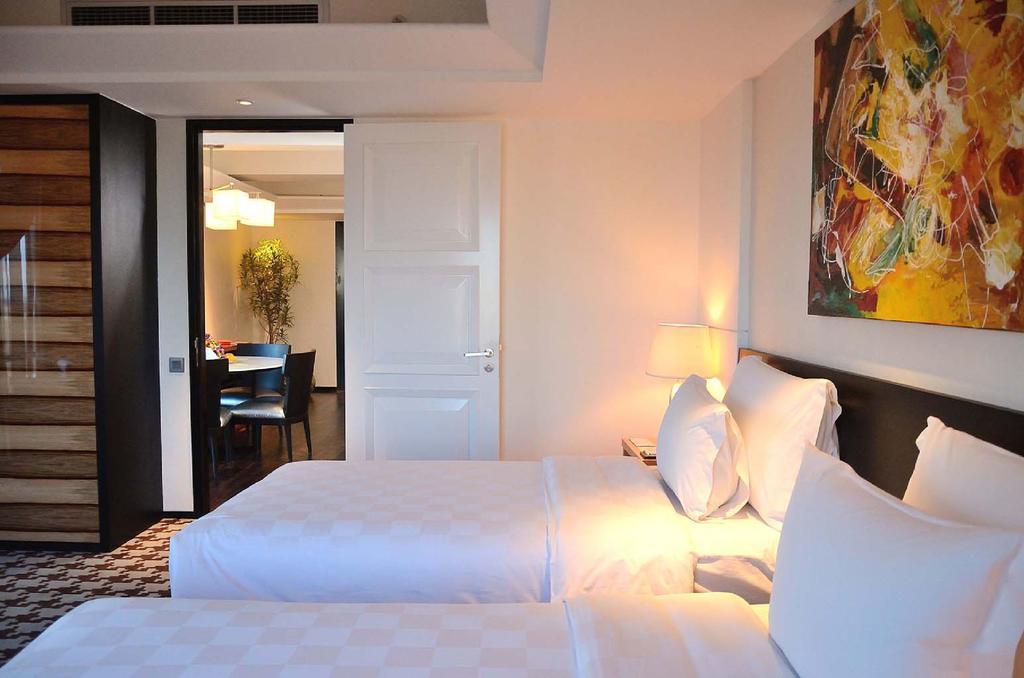 Ts Suites Surabaya Kültér fotó