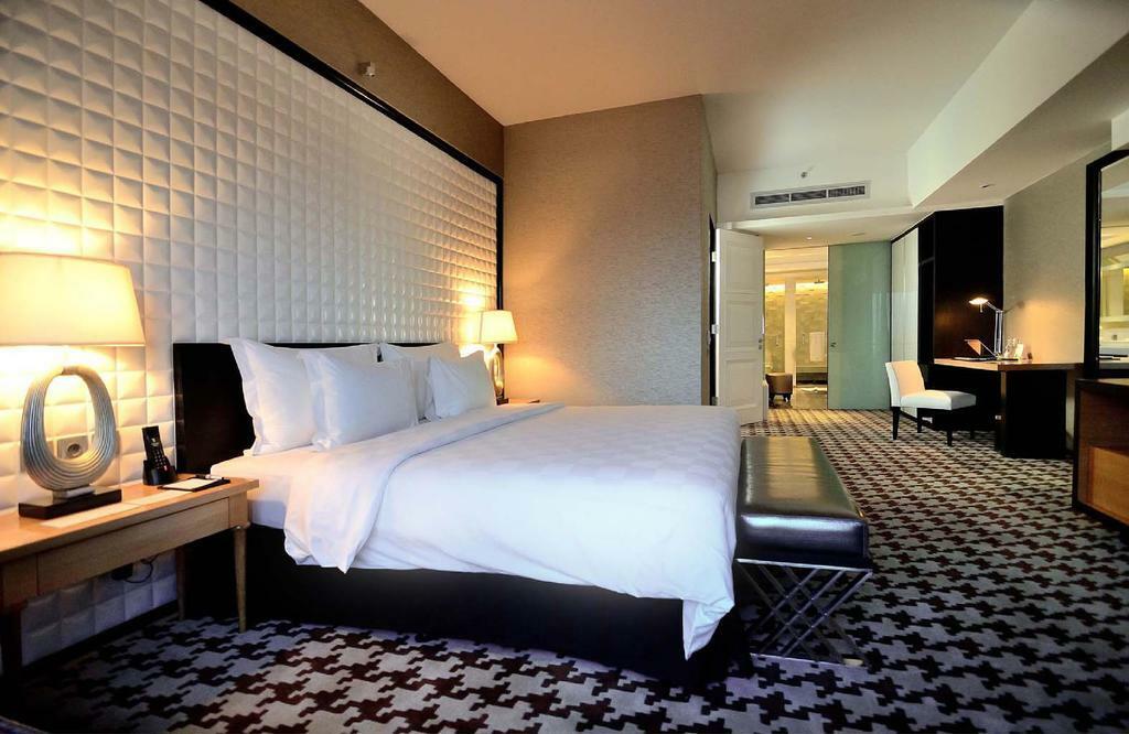 Ts Suites Surabaya Kültér fotó